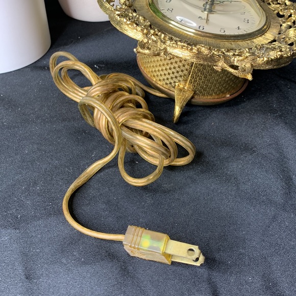 Vintage ornate Ormolu MATSON K804 plug in alarm clock - Picture 9 of 13